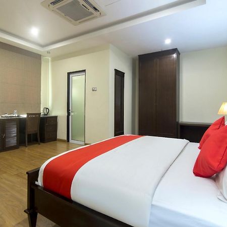 Capital O 90653 Maxwell Inn Boutique Hotel Taiping Bagian luar foto