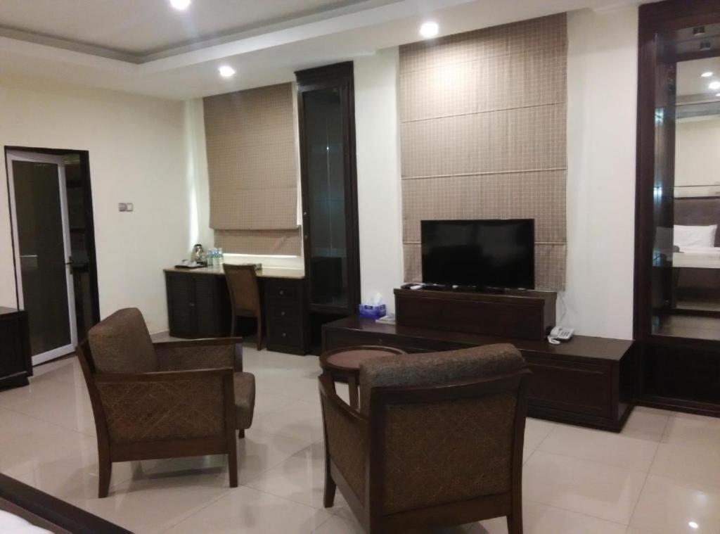 Capital O 90653 Maxwell Inn Boutique Hotel Taiping Bagian luar foto