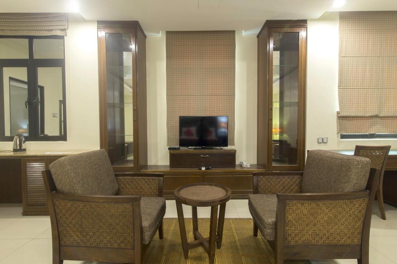 Capital O 90653 Maxwell Inn Boutique Hotel Taiping Bagian luar foto