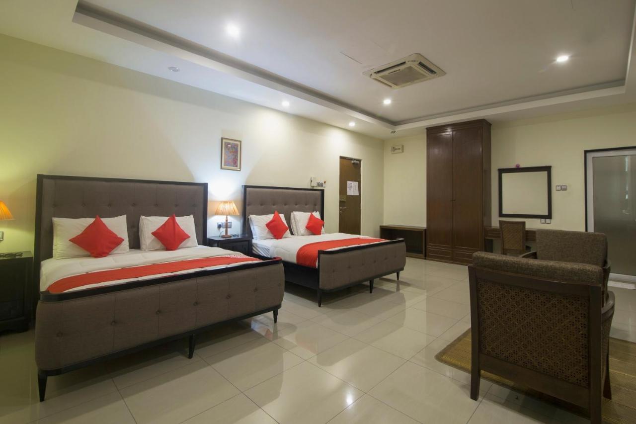 Capital O 90653 Maxwell Inn Boutique Hotel Taiping Bagian luar foto