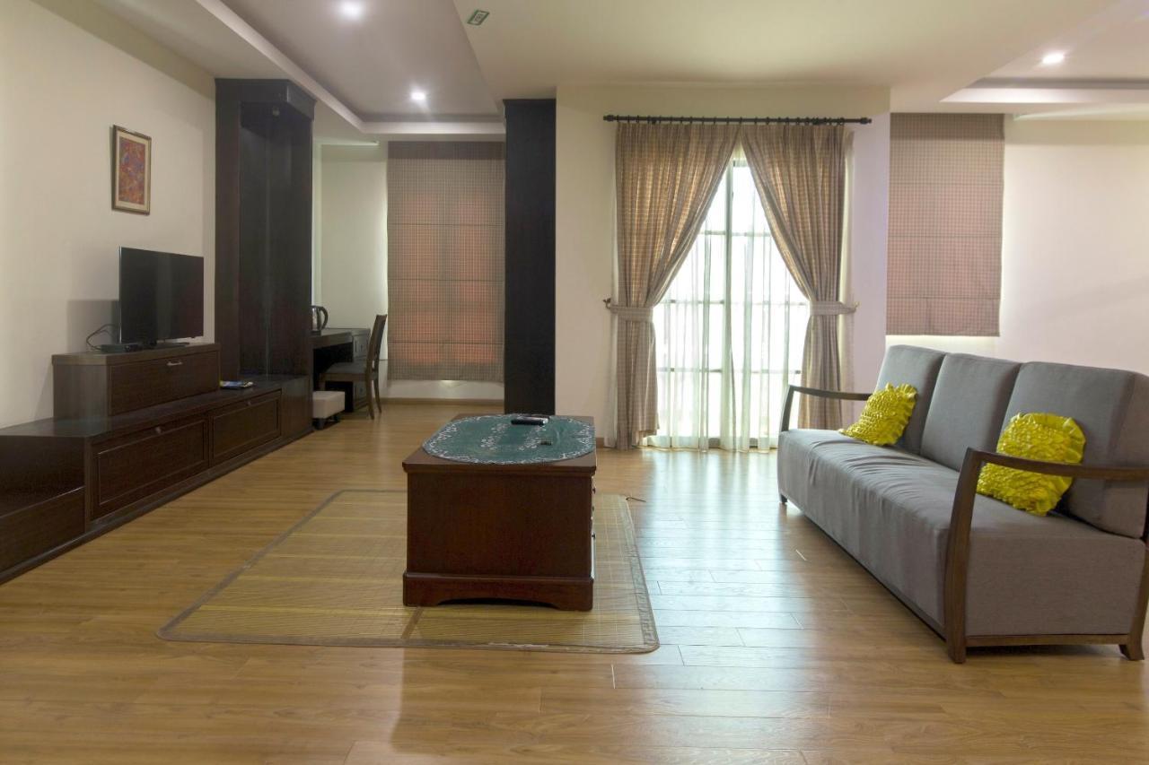 Capital O 90653 Maxwell Inn Boutique Hotel Taiping Bagian luar foto